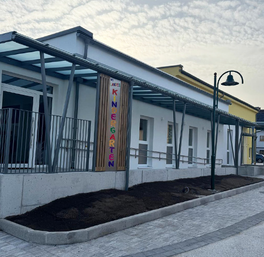 Hier sehen Sie ein Referenzobjekt aus dem Bereich Carports und Überdachungen