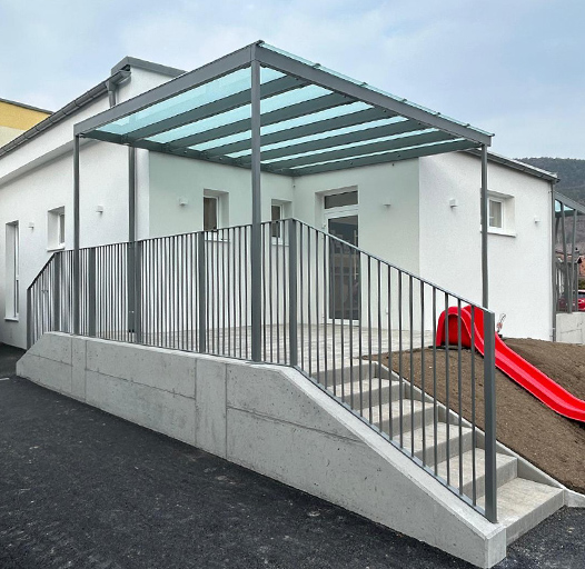 Hier sehen Sie ein Referenzobjekt aus dem Bereich Carports und Überdachungen