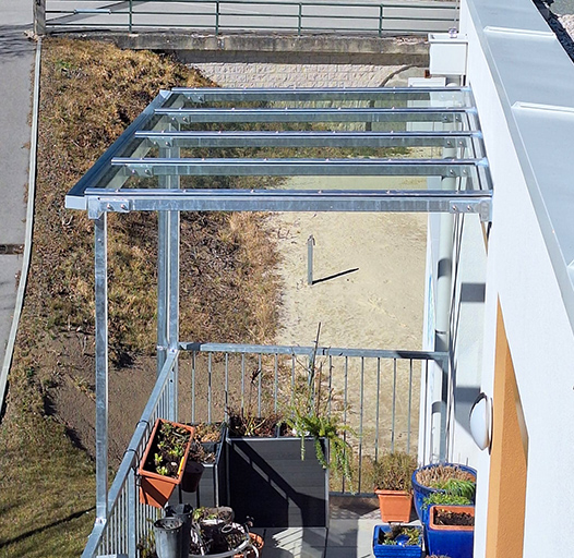 Hier sehen Sie ein Referenzobjekt aus dem Bereich Carports und Überdachungen