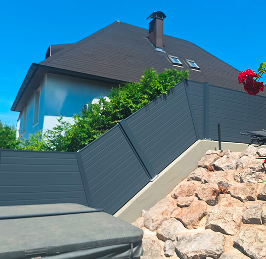 Hier sehen Sie ein Referenzobjekt aus dem Bereich der Zaun- und Sichtschutzanlagen