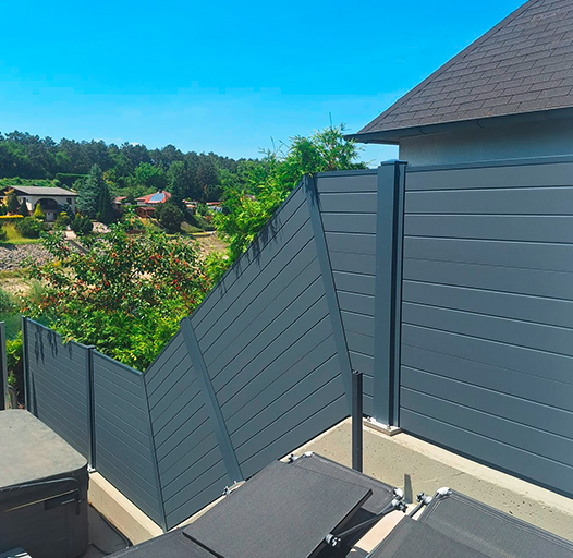 Hier sehen Sie ein Referenzobjekt aus dem Bereich der Zaun- und Sichtschutzanlagen